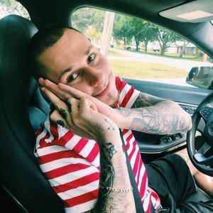 Meet your Posher, Cory